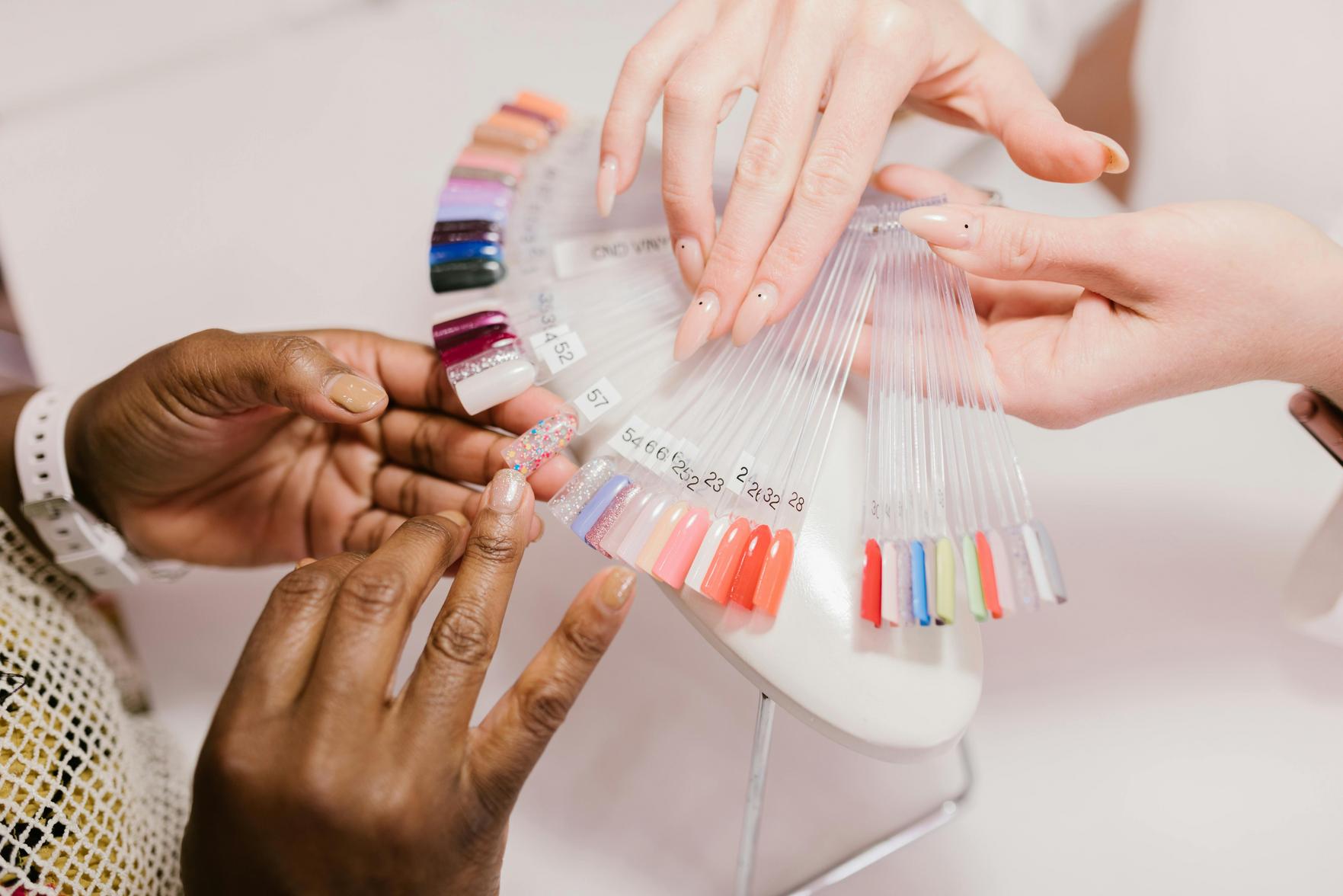 Aperfeiçoamento em Unhas: Descubra as Melhores Técnicas e Tendências do Mercado de Beleza
