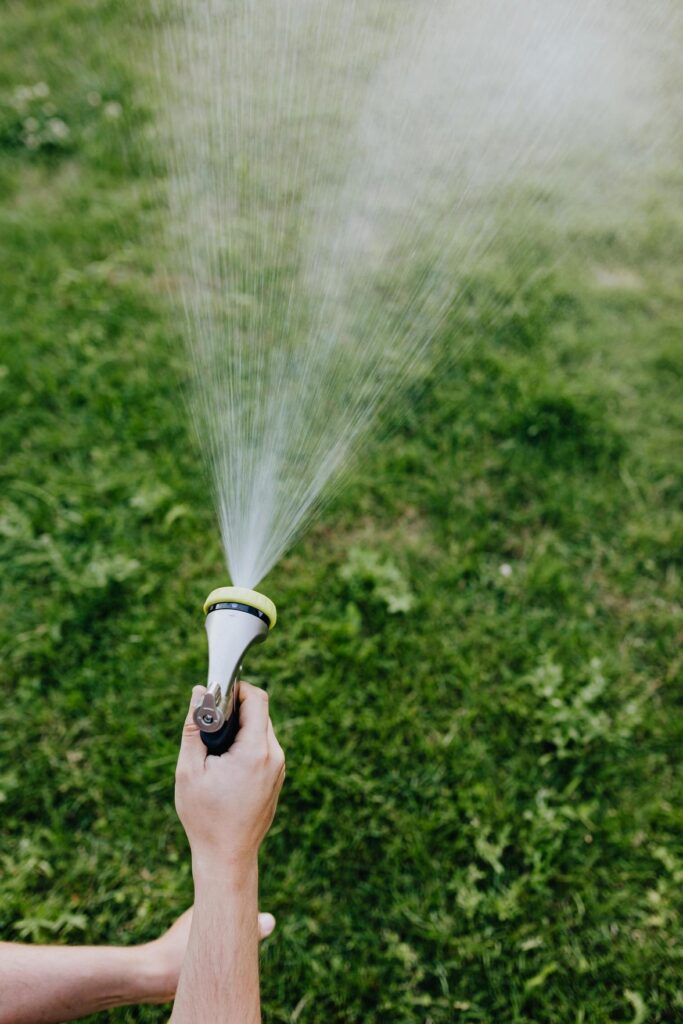 Como Detectar e Reparar Vazamentos em Casa para Manter um Ambiente Saudável e Confortável