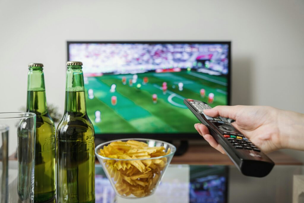 Fim de Semana em Casa? Veja Como Ter Acesso a Canais de TV Online Gratuitos
